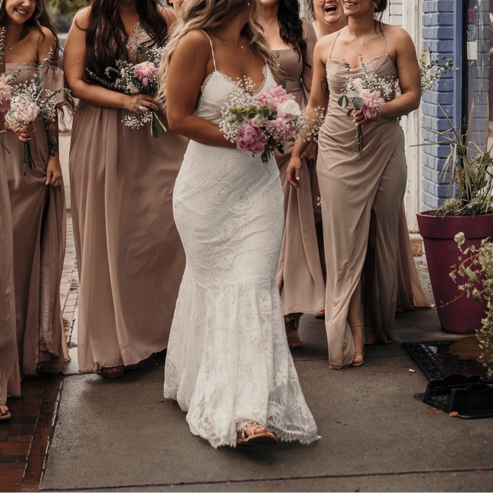 Grace Loves Lace Clo gown